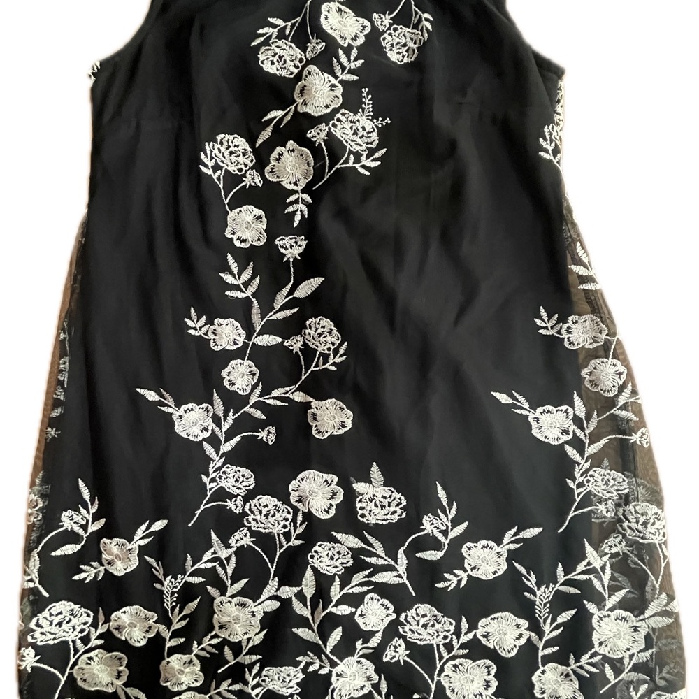 Roz & Ali Black Halter Sundress Midi